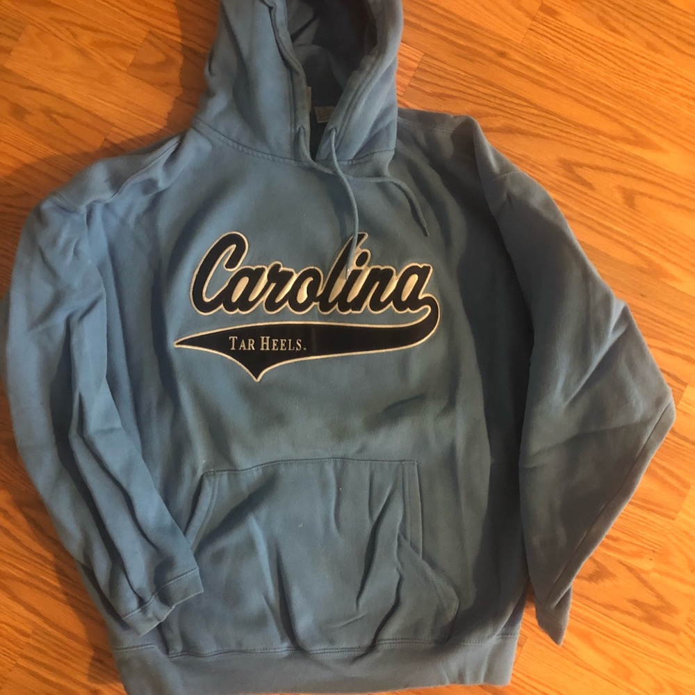 UNC North Carolina Tar Heels sweatshirt. Blue xl